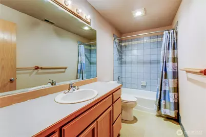 15728 NE 61st Ct, Redmond, WA 98052 - Photo 32