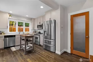 3773 SW Grayson St, Seattle, WA 98126 - Photo 14