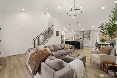 23011 SE Lake Wilderness Drive, Maple Valley, WA 98038 - Photo 10