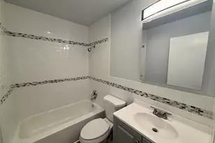 9623 S 248th, Kent, WA 98030 - Photo 8