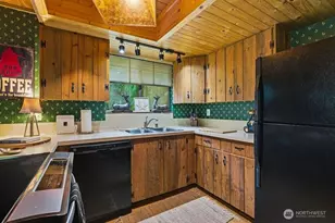 16221 Birch Way E, Greenwater, WA 98022 - Photo 6