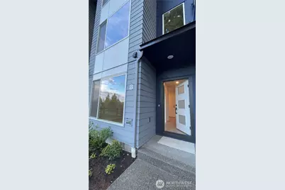 2150 N 147th Street #B, Shoreline, WA 98133 - Photo 1