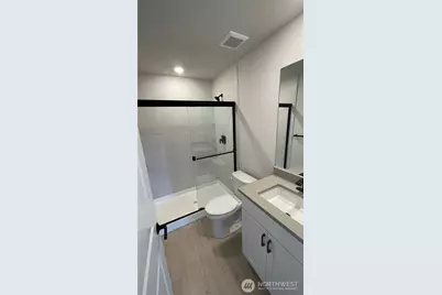 2150 N 147th Street #B, Shoreline, WA 98133 - Photo 4