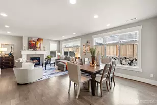 610 Field Pl NE, Renton, WA 98059 - Photo 4