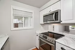 12804 NE 8th Pl, Vancouver, WA 98684 - Photo 10