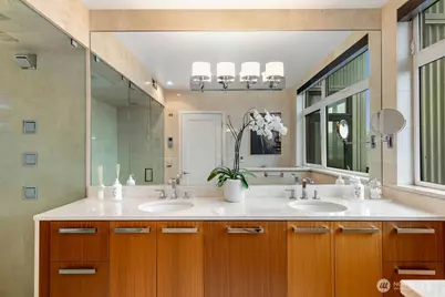 1760 N Northlake Way #521, Seattle, WA 98103 - Photo 26