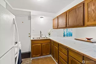 11513 Palatine Ave N, Seattle, WA 98133 - Photo 32