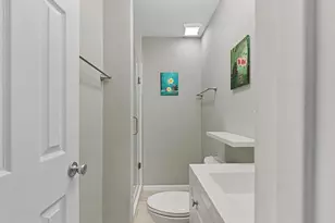 12026 NE 99th Ln, Kirkland, WA 98033 - Photo 12