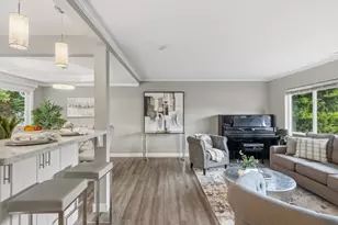 12026 NE 99th Ln, Kirkland, WA 98033 - Photo 8