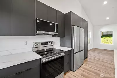 1215 Rolling Hills Drive, Port Angeles, WA 98363 - Photo 14