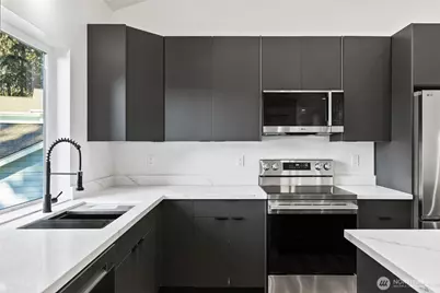 1215 Rolling Hills Drive, Port Angeles, WA 98363 - Photo 12