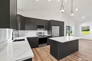 1215 Rolling Hills Dr, Port Angeles, WA 98363 - Photo 10