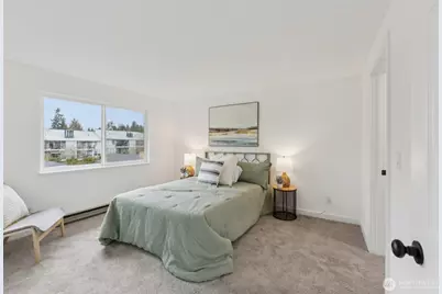 12505 NE 143rd Street #B303, Kirkland, WA 98034 - Photo 10