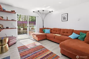 4525 S Henderson St, Seattle, WA 98118 - Photo 12