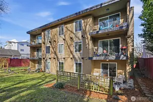 4525 S Henderson St, Seattle, WA 98118 - Photo 34