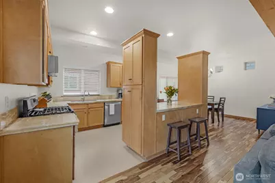 6604 198th Place SW, Lynnwood, WA 98036 - Photo 6