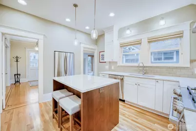 2830 33rd Avenue S, Seattle, WA 98144 - Photo 8