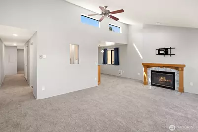 6652 Parkpoint Way NE #D-311, Seattle, WA 98115 - Photo 18