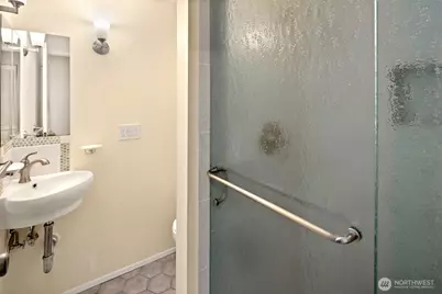 6652 Parkpoint Way NE #D-311, Seattle, WA 98115 - Photo 34