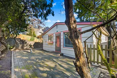 14044 Lenora Place N, Seattle, WA 98133 - Photo 26