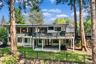 3227 103rd Pl NE, Bellevue, WA 98004 - Photo 2