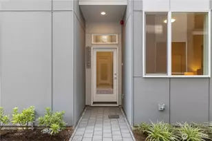 9518 Interlake Ave N, Seattle, WA 98103 - Photo 6