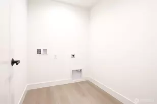 11247 108th Ave NE, Kirkland, WA 98033 - Photo 32