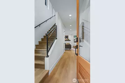 11247 108th Avenue NE, Kirkland, WA 98033 - Photo 4