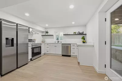 3708 Schmitz Avenue SW, Seattle, WA 98116 - Photo 36