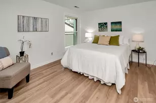 9517 NE 180th St, Bothell, WA 98011 - Photo 12