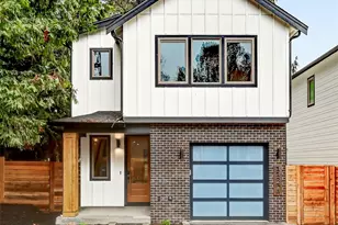 11251 108th Ave NE, Kirkland, WA 98033 - Photo 1