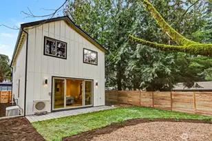 11251 108th Ave NE, Kirkland, WA 98033 - Photo 32