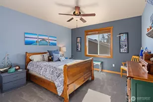 1433 Country Club Dr, Camano Island, WA 98282 - Photo 20