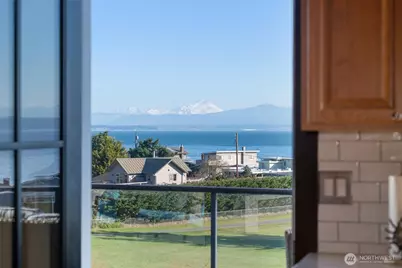 1433 Country Club Drive, Camano Island, WA 98282 - Photo 8