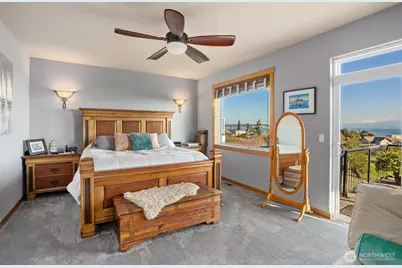 1433 Country Club Drive, Camano Island, WA 98282 - Photo 12