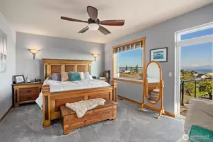 1433 Country Club Dr, Camano Island, WA 98282 - Photo 12