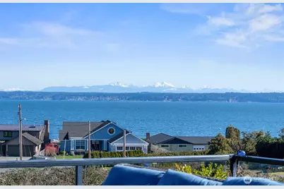 1433 Country Club Drive, Camano Island, WA 98282 - Photo 1