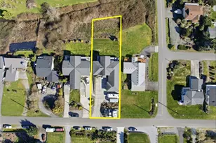 1433 Country Club Dr, Camano Island, WA 98282 - Photo 34