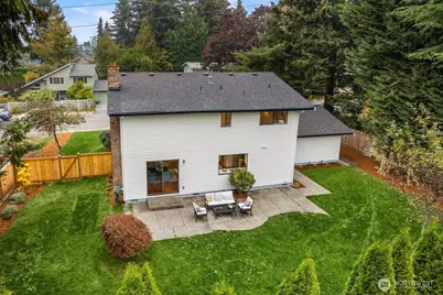 10703 NE 53rd Street, Kirkland, WA 98033 - Photo 8