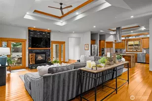 20413 Church Lake Dr E, Bonney Lake, WA 98391 - Photo 10