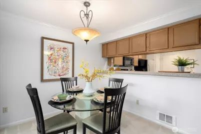 15907 NE 40th Way #32A, Redmond, WA 98052 - Photo 8