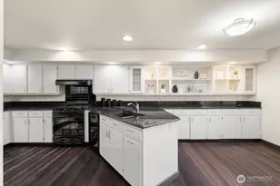 4617 103rd Ln NE, Kirkland, WA 98033 - Photo 10