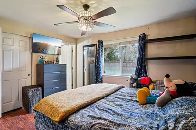 11404 208th Avenue E, Bonney Lake, WA 98391 - Photo 16