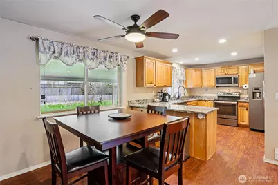 11404 208th Avenue E, Bonney Lake, WA 98391 - Photo 6