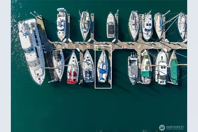 141 Parfitt Way SW #C39, Bainbridge Island, WA 98110 - Photo 4