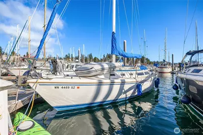 141 Parfitt Way SW #C39, Bainbridge Island, WA 98110 - Photo 2