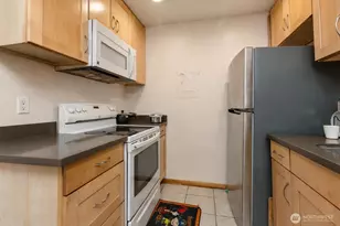 14665 NE 34th St, Bellevue, WA 98007 - Photo 6