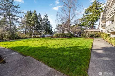 2500 81st Ave SE #319, Mercer Island, WA 98040 - Photo 24