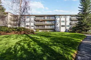 2500 81st Ave SE, Mercer Island, WA 98040 - Photo 1