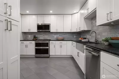 6070 Seward Park Avenue S, Seattle, WA 98118 - Photo 24